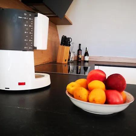 Spacy Next To The Center Of With Terrasse *